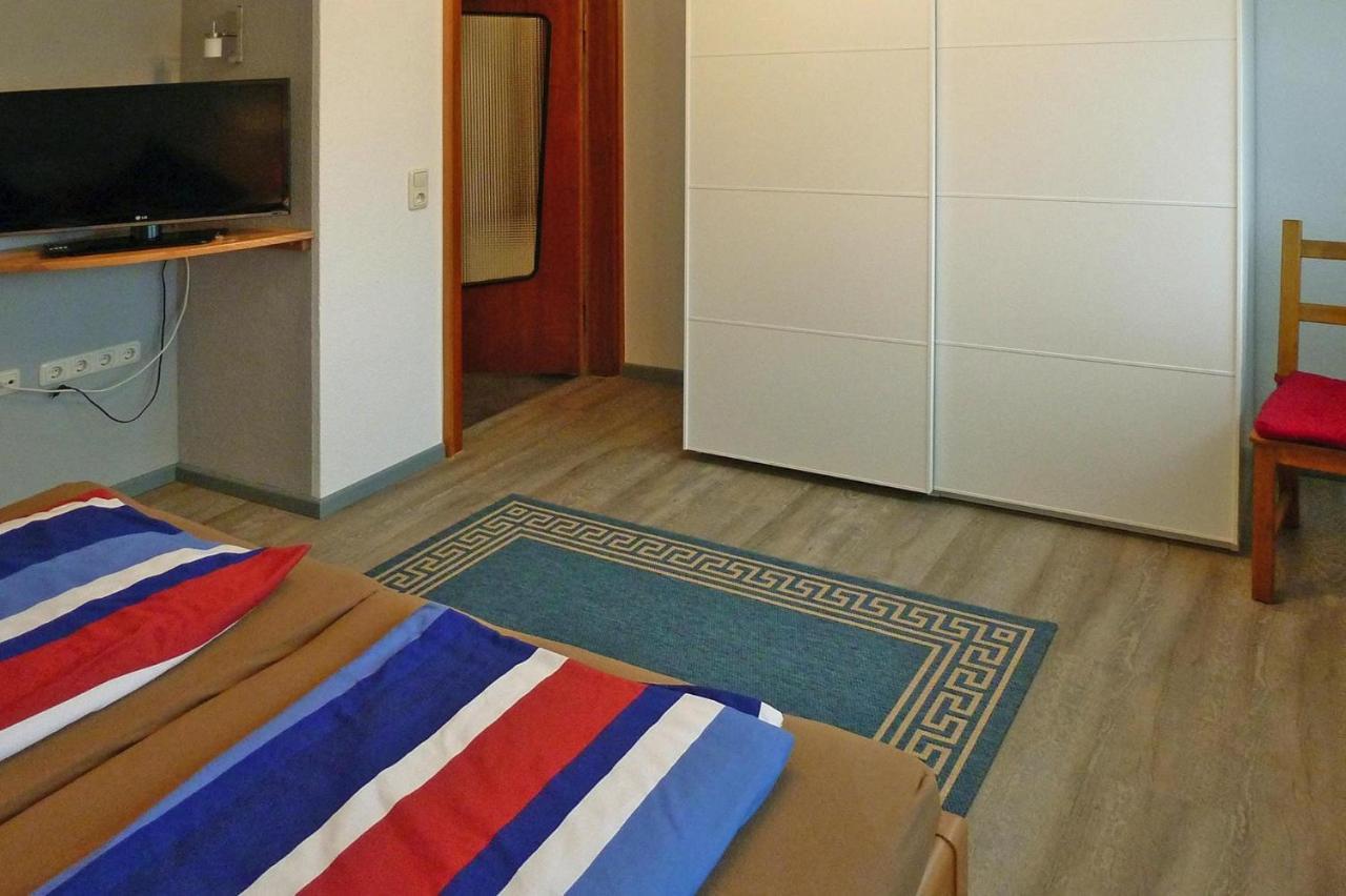 Holiday Apartment An Der Meisse, Bergen Bleckmar Eksteriør billede