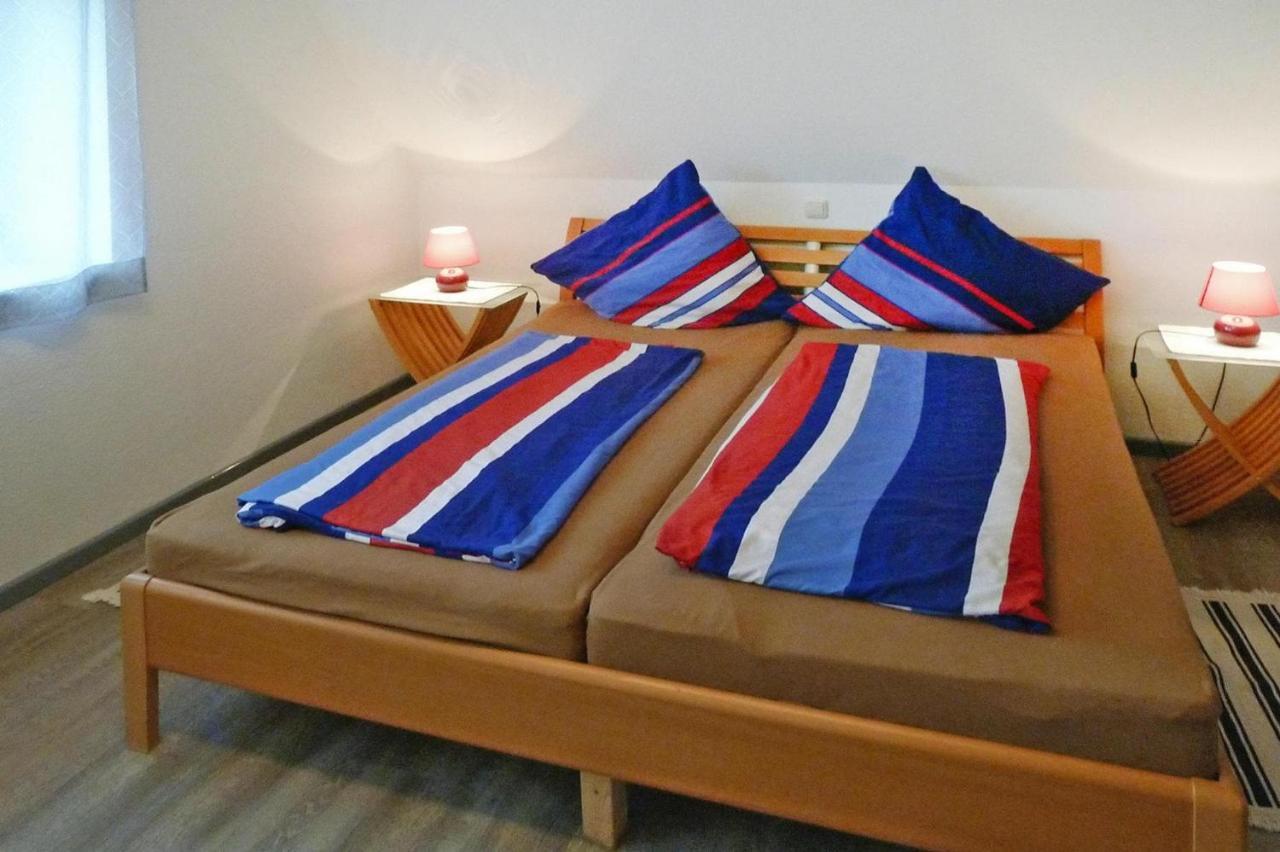 Holiday Apartment An Der Meisse, Bergen Bleckmar Eksteriør billede