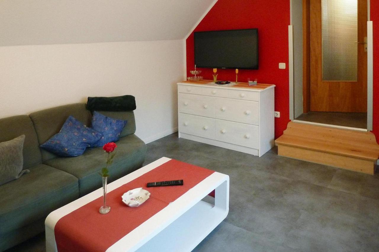 Holiday Apartment An Der Meisse, Bergen Bleckmar Eksteriør billede