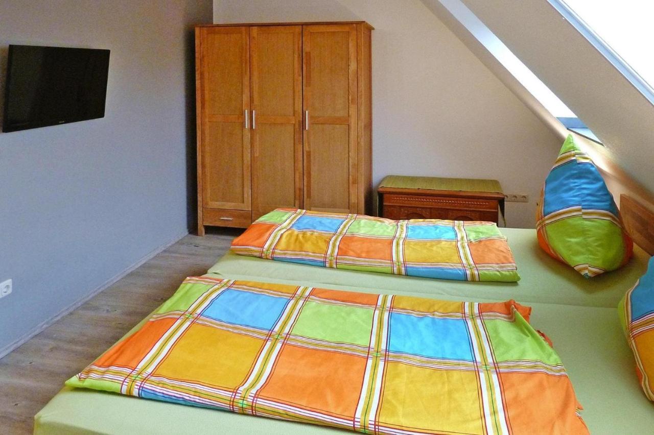 Holiday Apartment An Der Meisse, Bergen Bleckmar Eksteriør billede